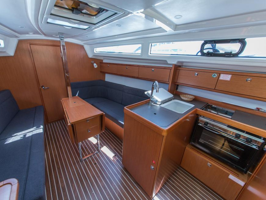 photo Bavaria Cruiser 33 7