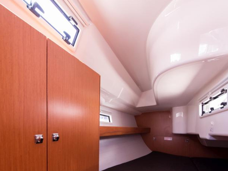 photo Bavaria Cruiser 33 11