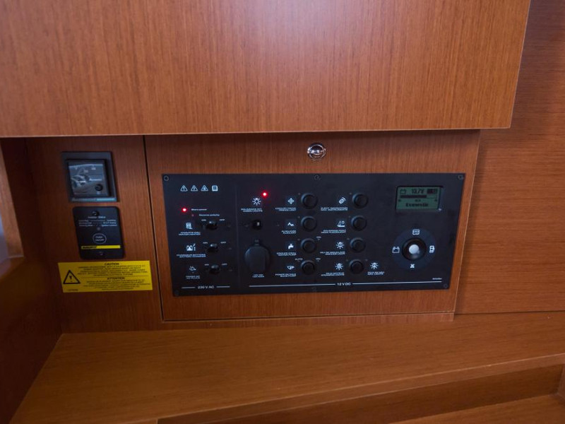 照片 Oceanis 41.1 19