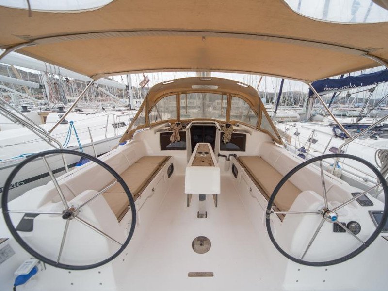 photo Dufour 382 Grand Large 7