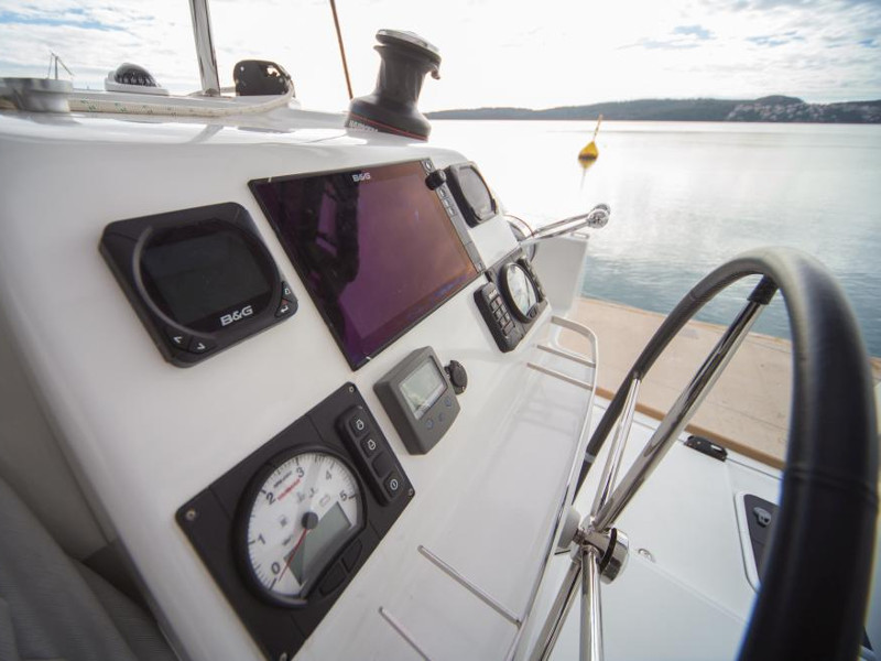 foto Lagoon 450 Sport 3