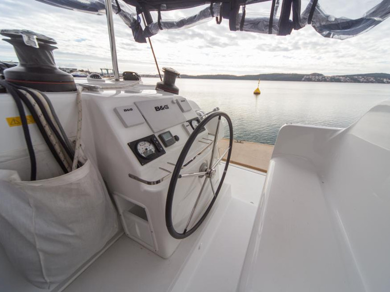 foto Lagoon 450 Sport 4