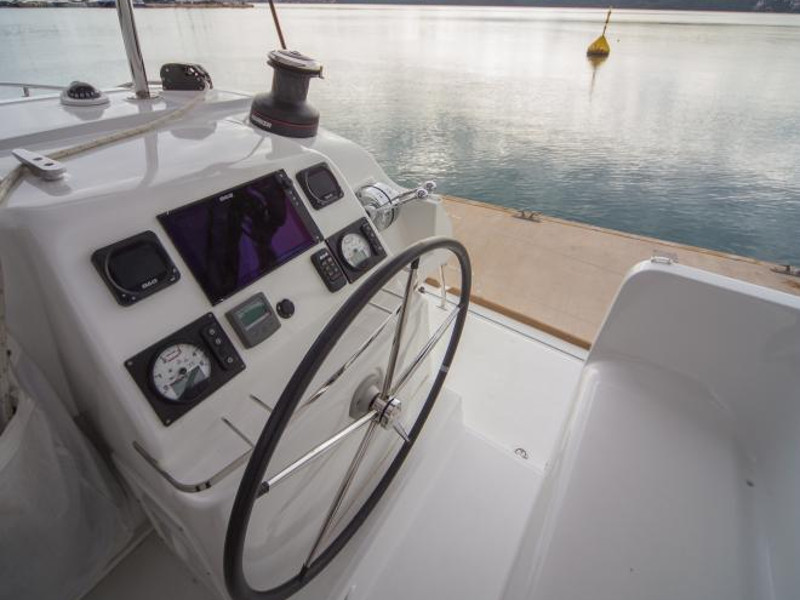 foto Lagoon 450 Sport 12