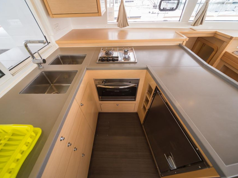 foto Lagoon 450 Sport 21