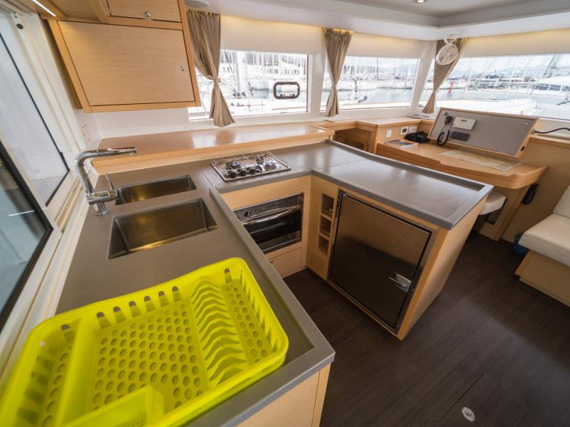 foto Lagoon 450 Sport 23