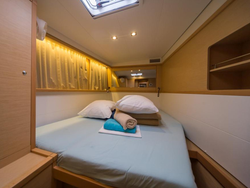 foto Lagoon 450 Sport 32