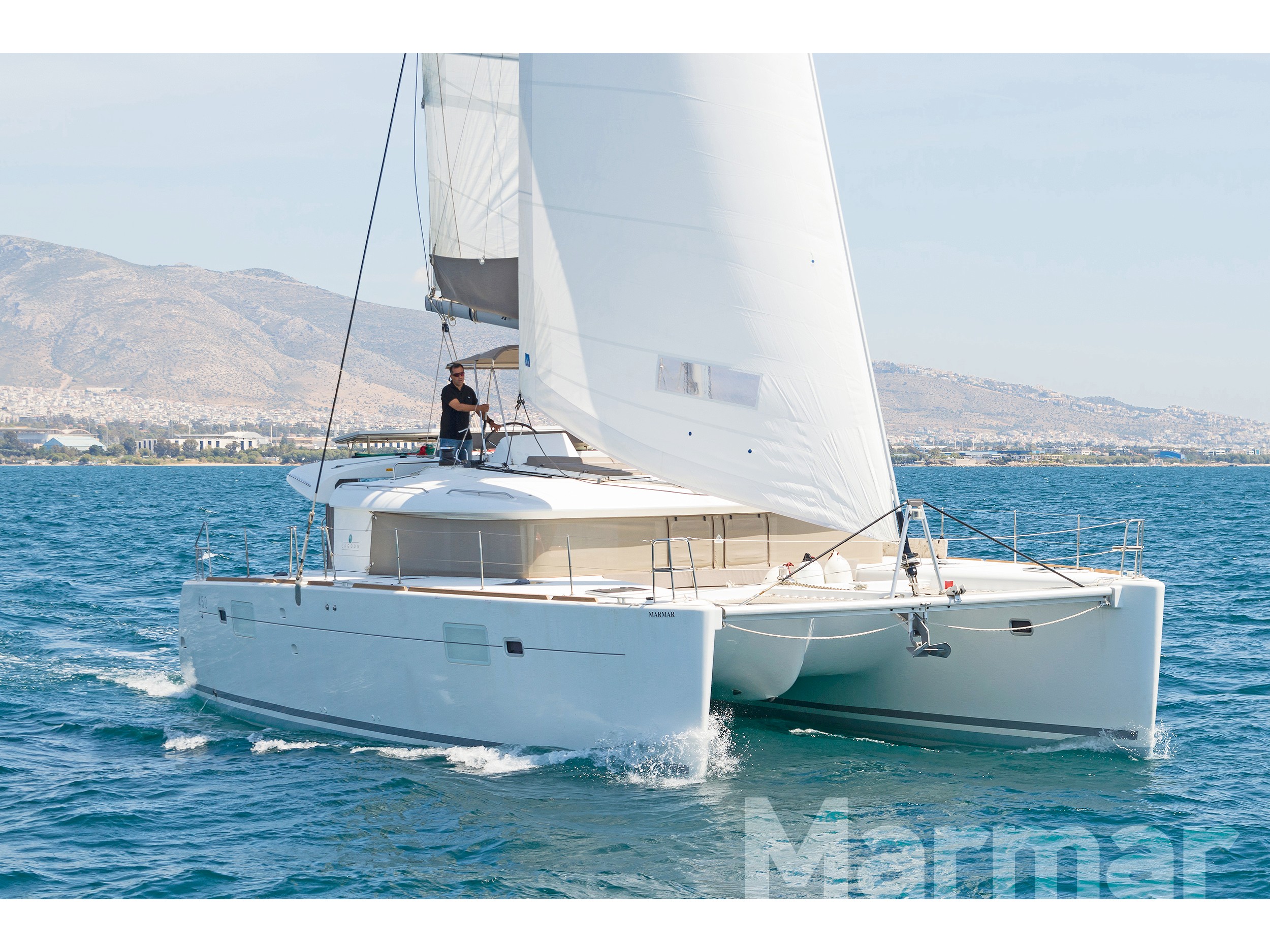 фото Lagoon 450 28