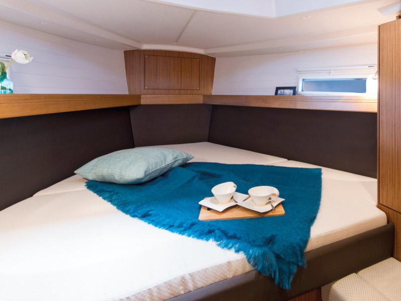 foto Bavaria Cruiser 37 3