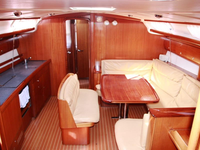 照片 Bavaria 44 25