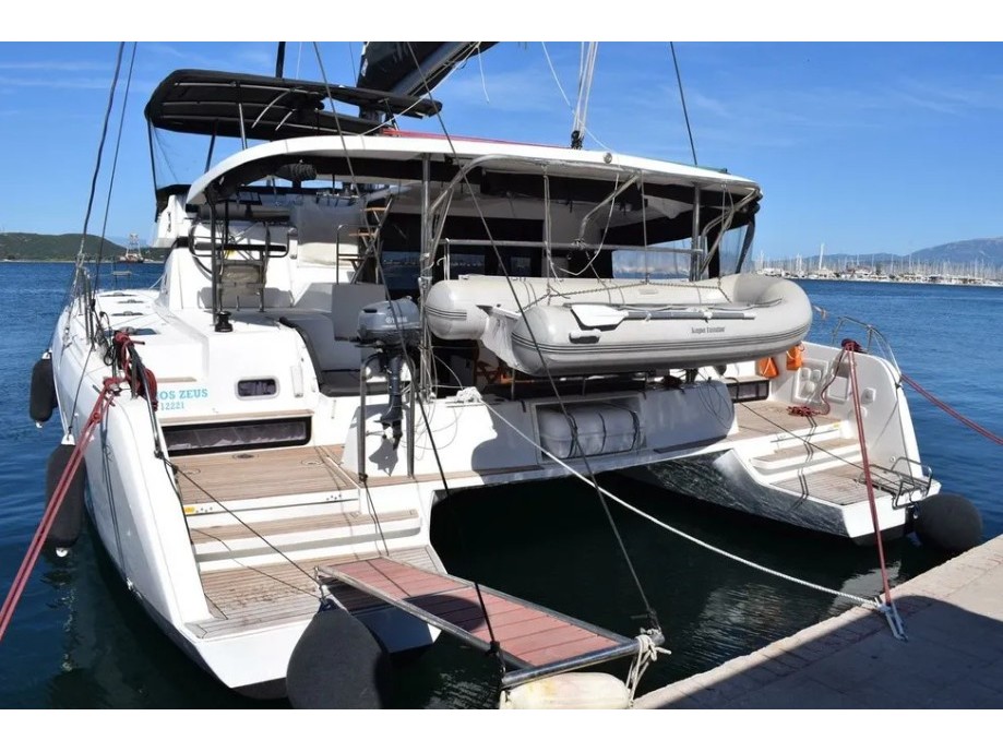 Yacht image 7