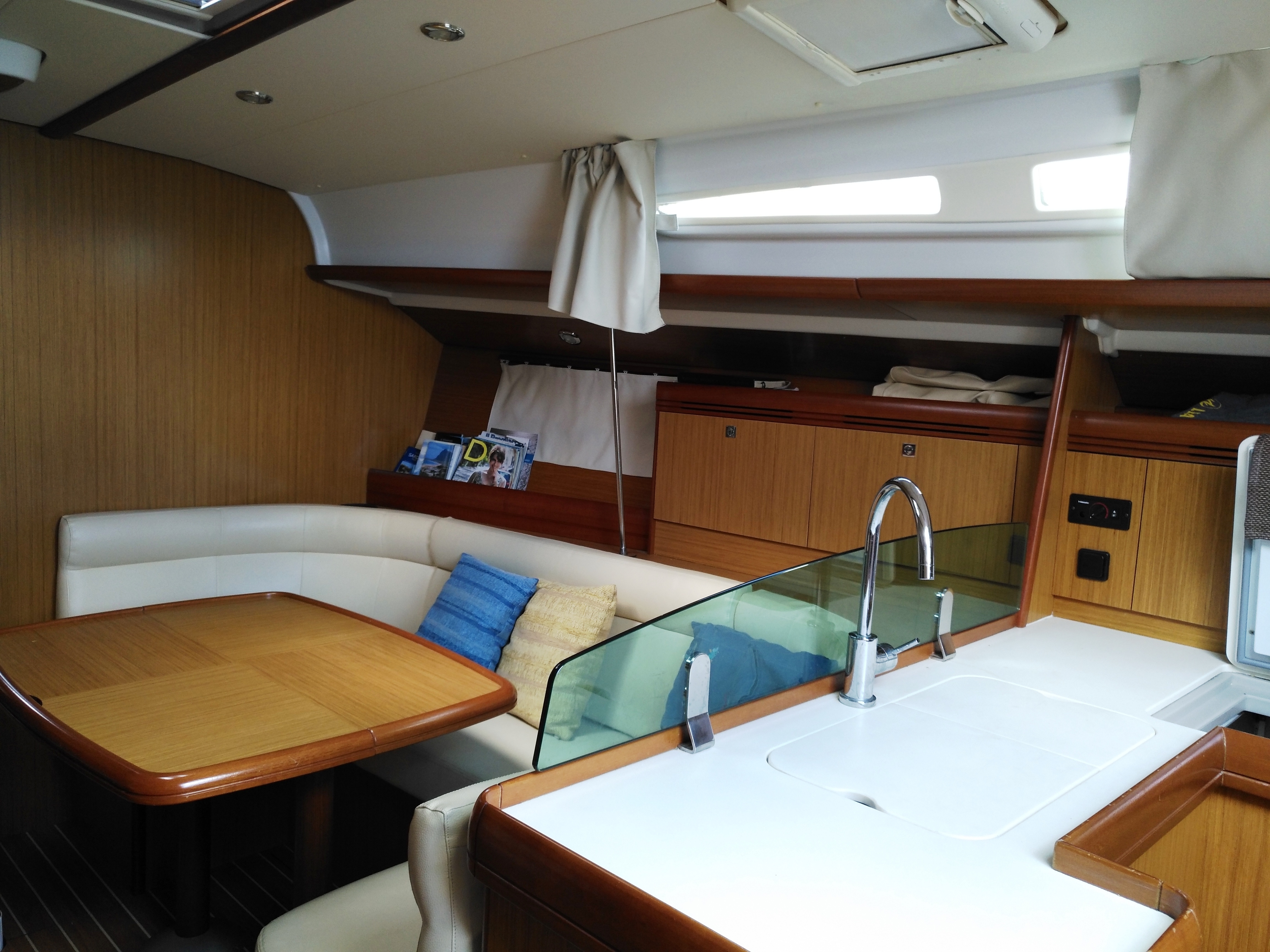 foto Sun Odyssey 42 i 4