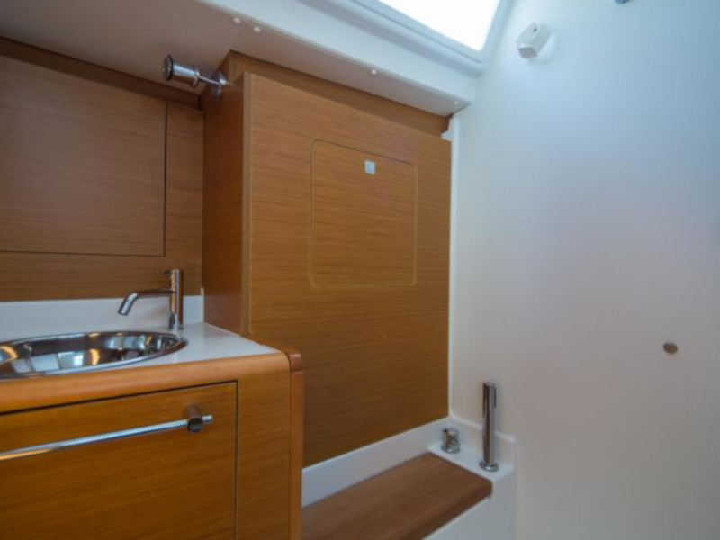 photo Sun Odyssey 449 7