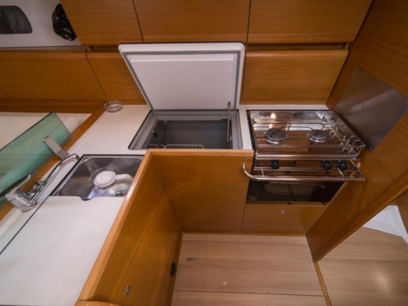 photo Sun Odyssey 449 15