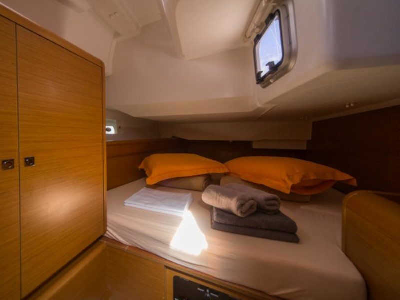 photo Sun Odyssey 449 16