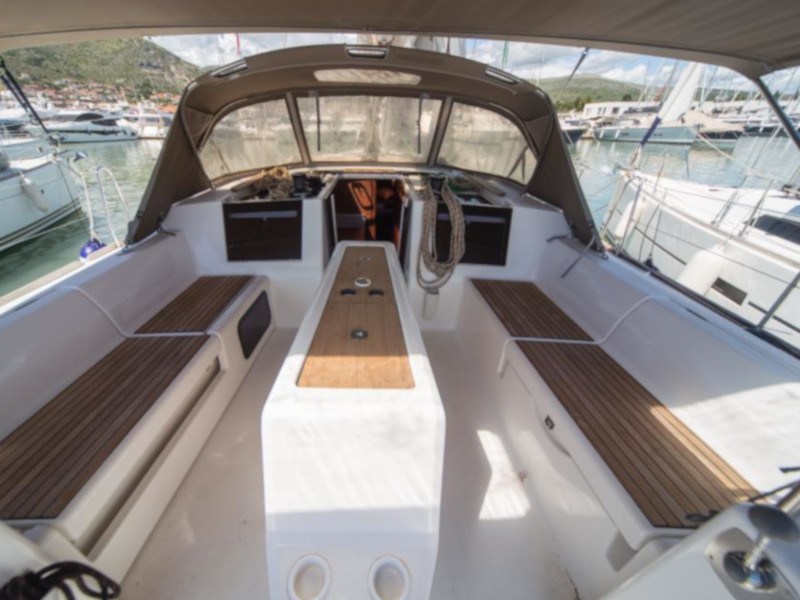 foto Dufour 460 Grand Large 18