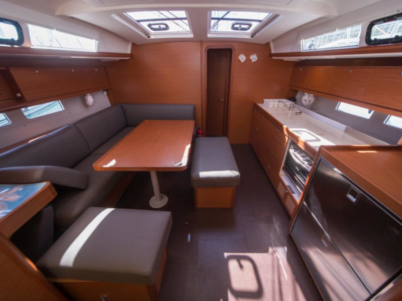 foto Dufour 460 Grand Large 10