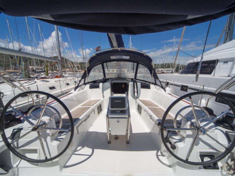 foto Sun Odyssey 449 2