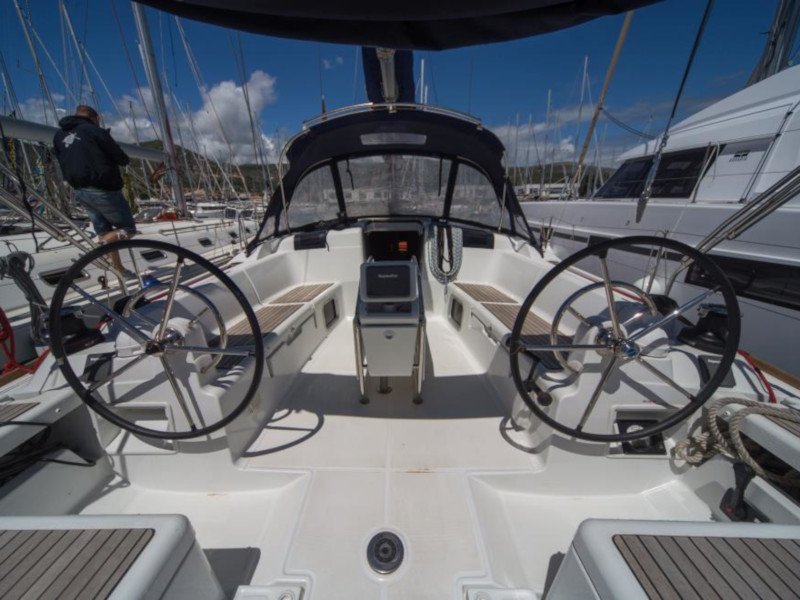 foto Sun Odyssey 449 3