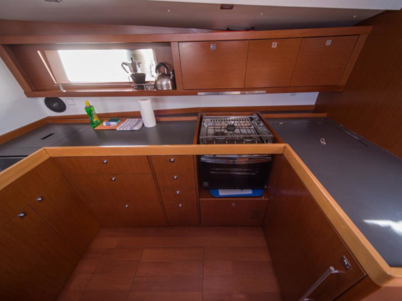 照片 Oceanis 48 11