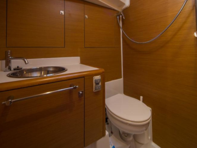 photo Sun Odyssey 439 8