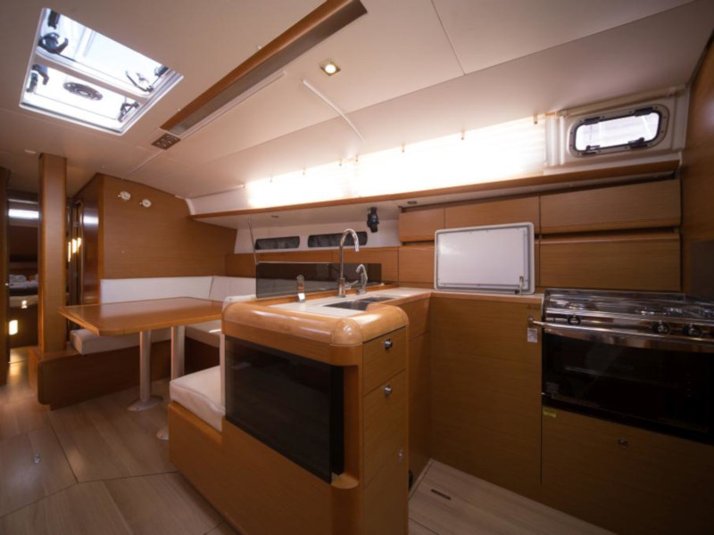 photo Sun Odyssey 439 15