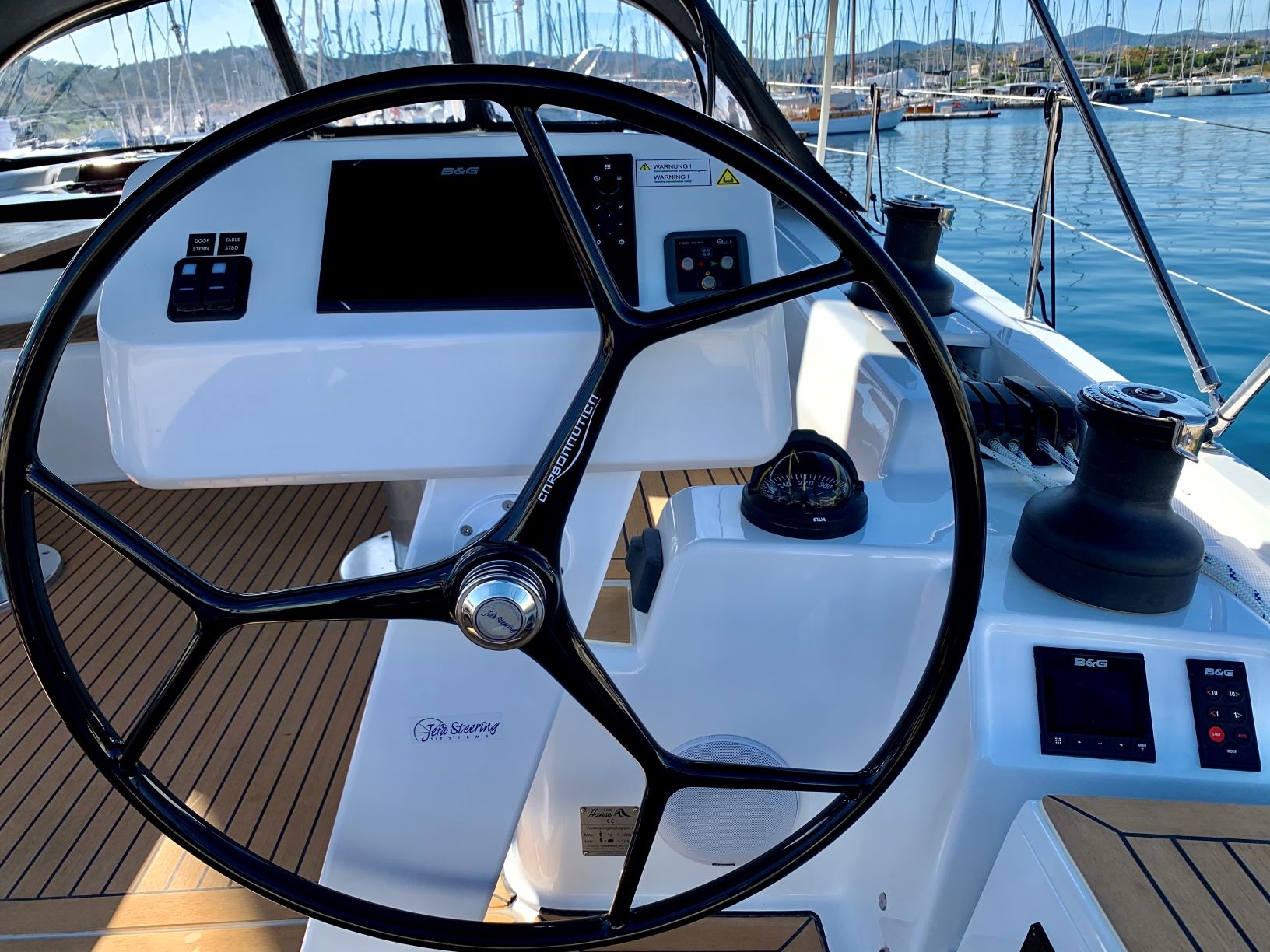 Yacht image 12
