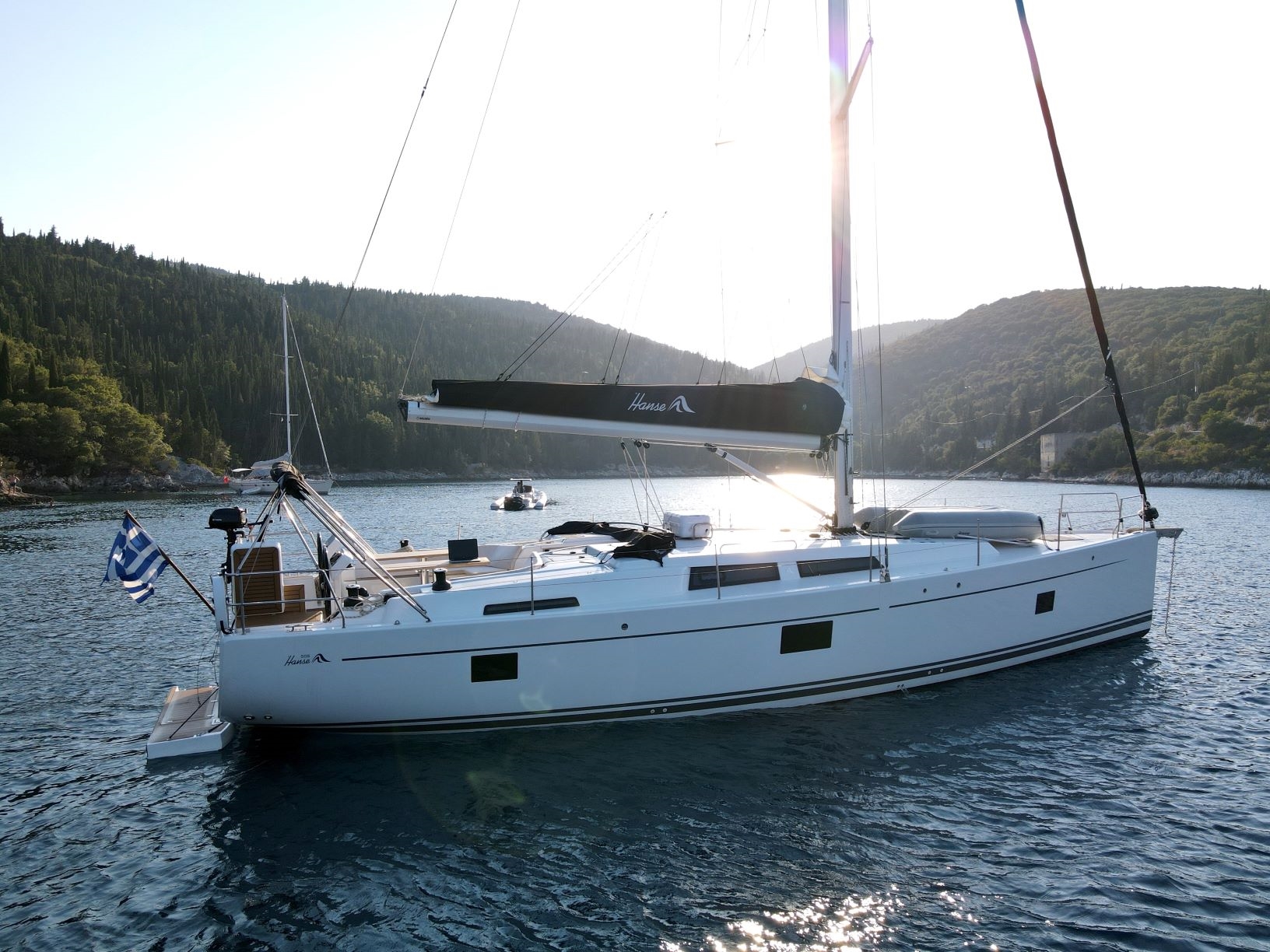 Yacht image 10