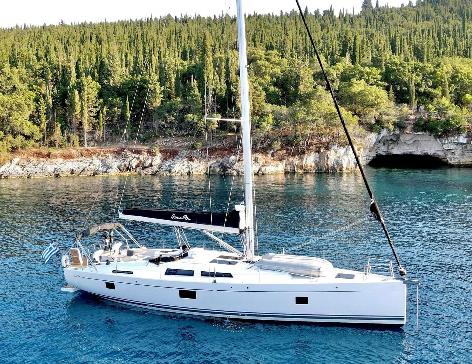 Yacht image 20