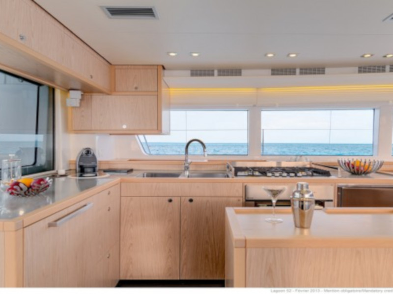 photo Lagoon 52F 5