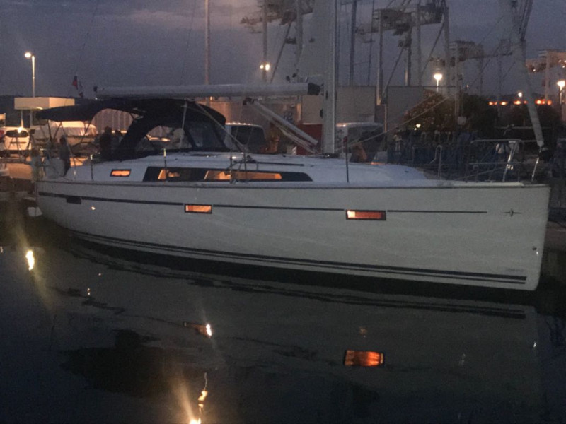 foto Bavaria Cruiser 37 3