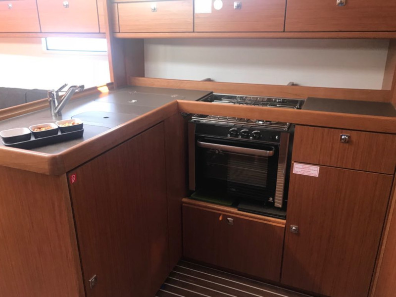 foto Bavaria Cruiser 37 13