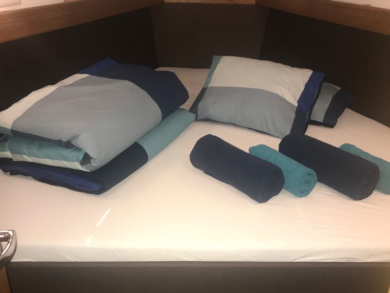 foto Bavaria Cruiser 37 14