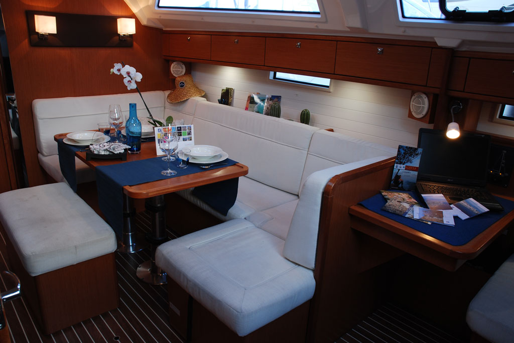 foto Bavaria Cruiser 41 2