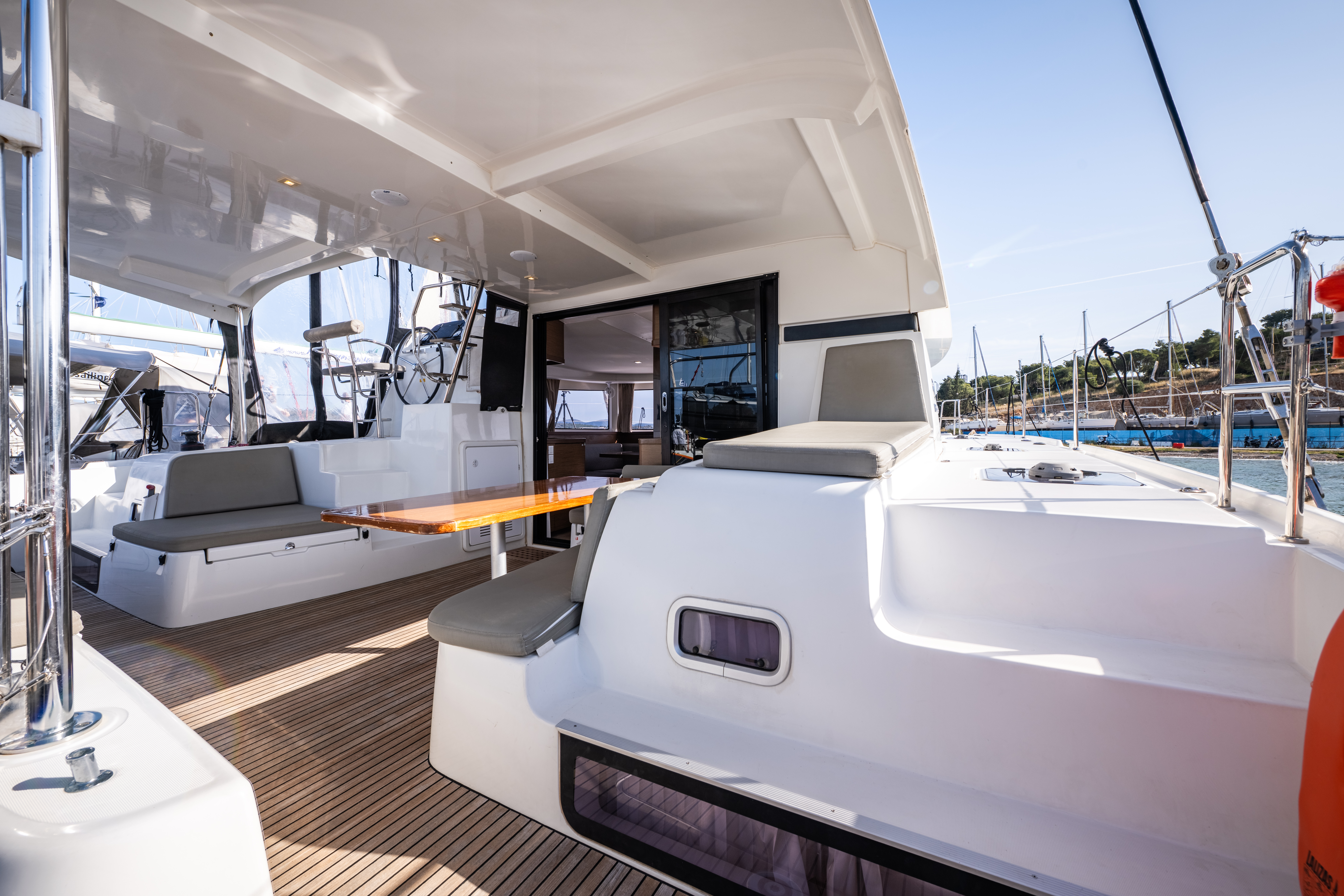 Yacht image 22