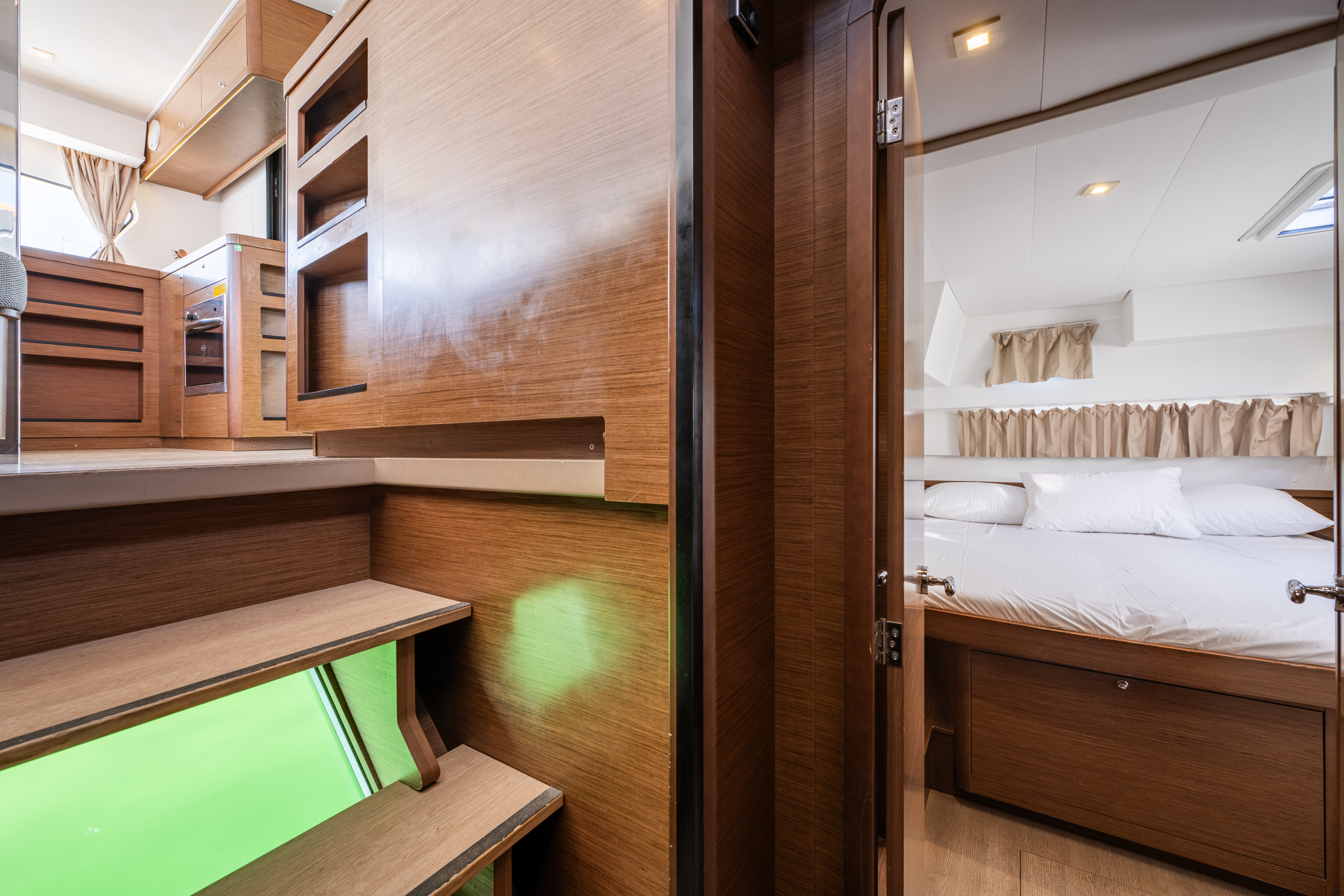 Yacht image 6