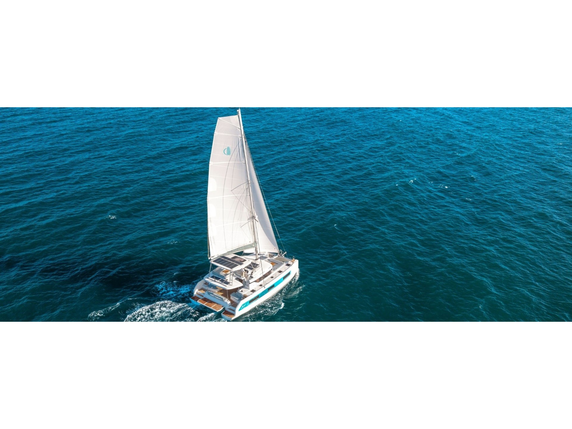 catamaran-Lagoon-47-01_0.jpg