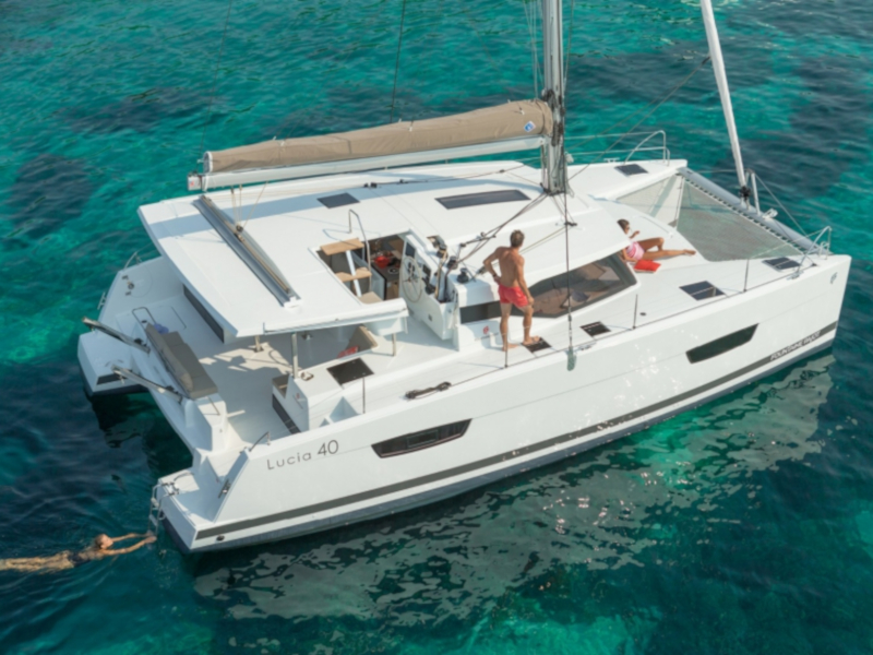Lucia 40