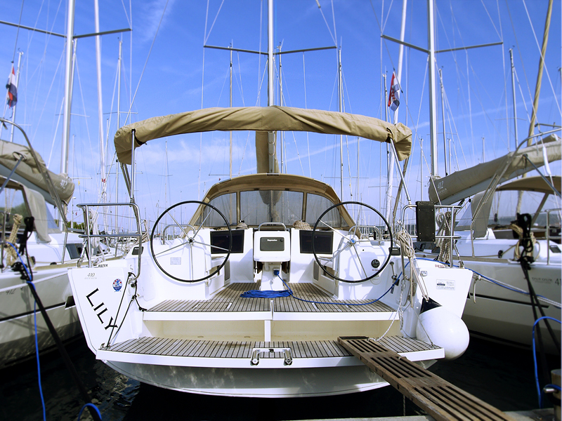 фото Dufour 410 Grand Large 1