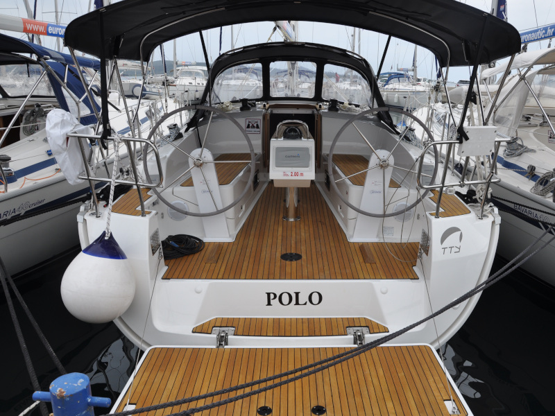 照片 Bavaria Cruiser 37 23
