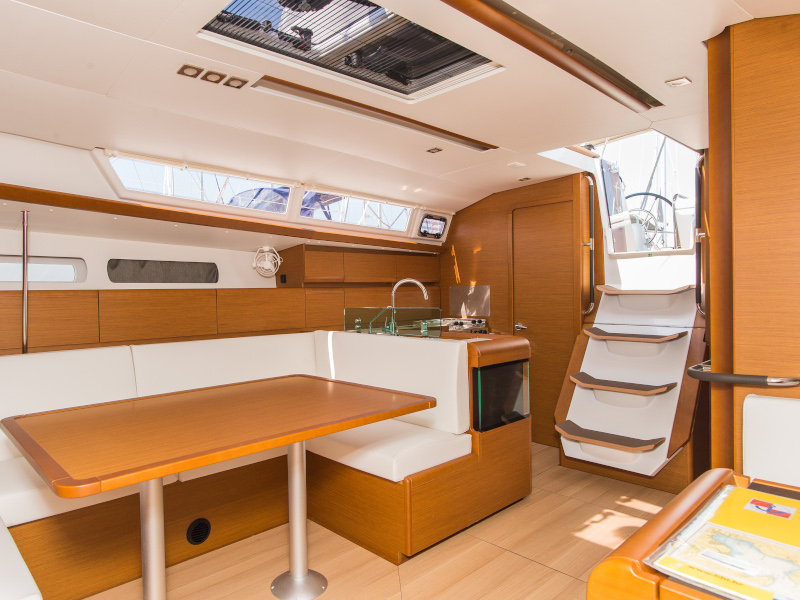 фото Sun Odyssey 449 4