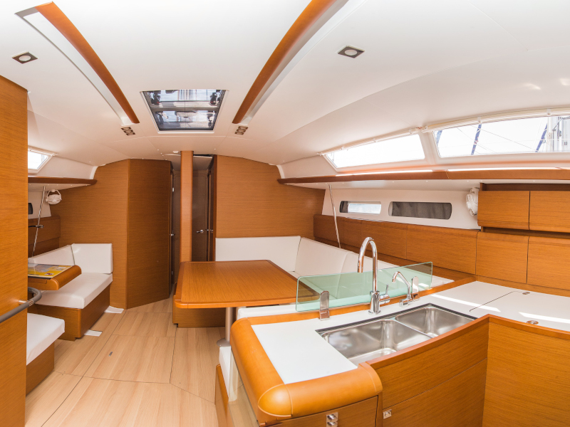 фото Sun Odyssey 449 9