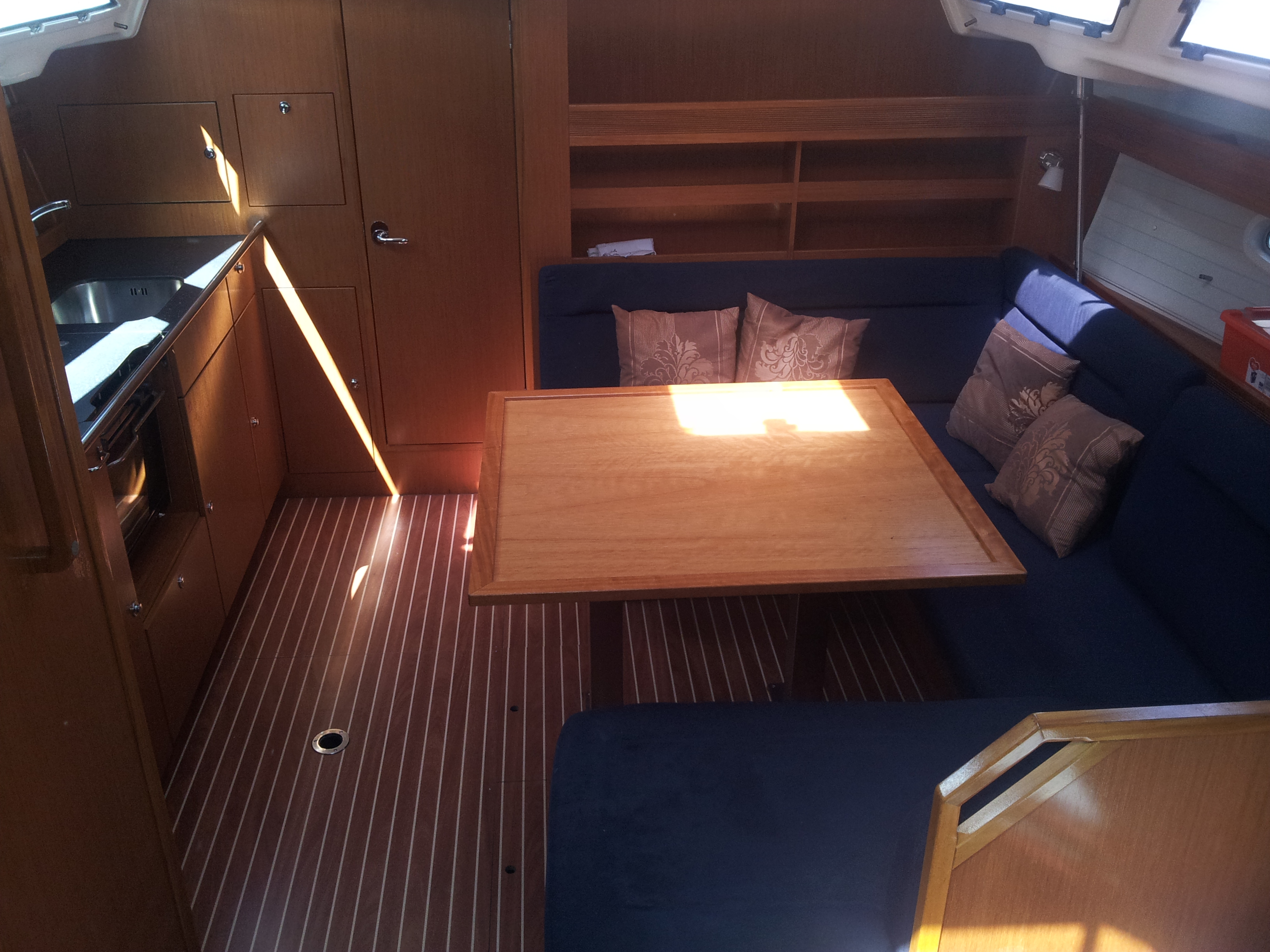 S/Y - Bavaria 43 Cruiser - 3 Cabins - Built 2009