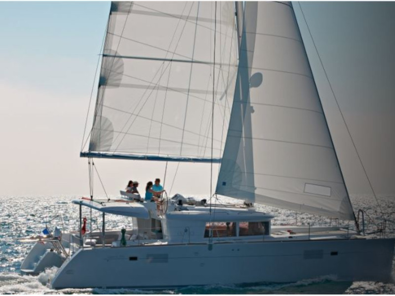 foto Lagoon 450  Flybridge 1