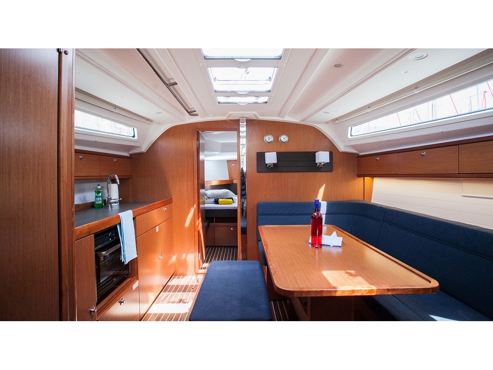 foto Bavaria Cruiser 41 2