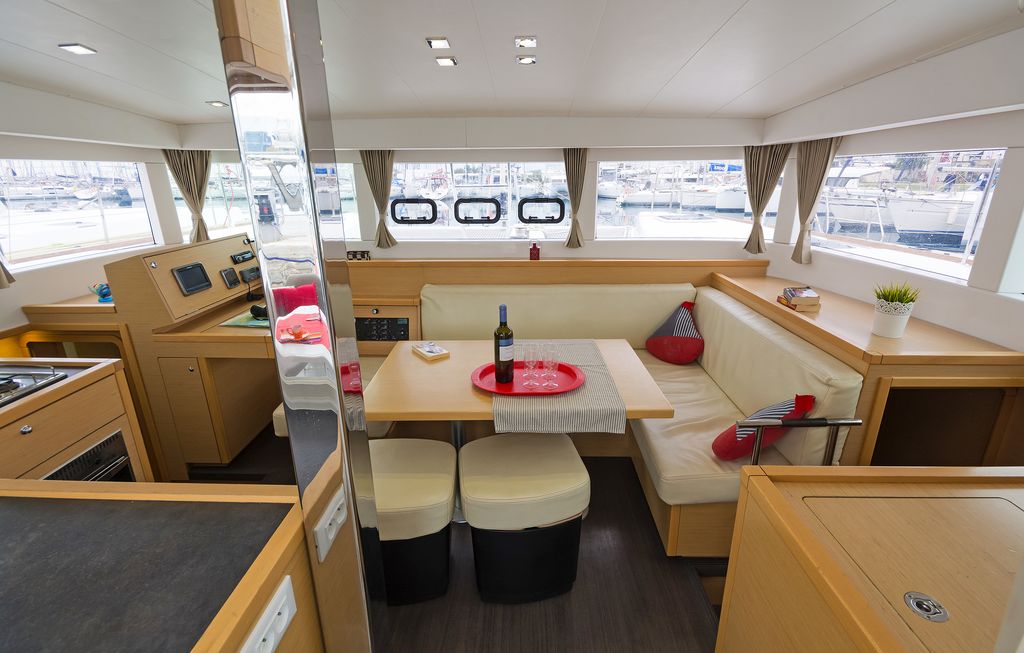 фото Lagoon 39 25