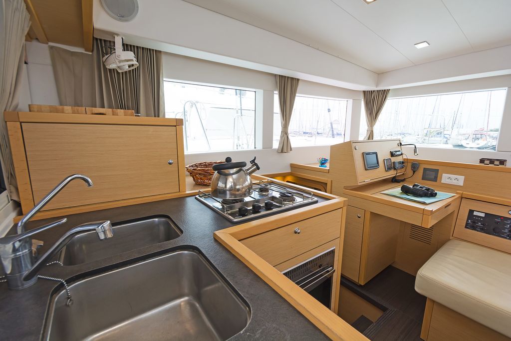 фото Lagoon 39 29