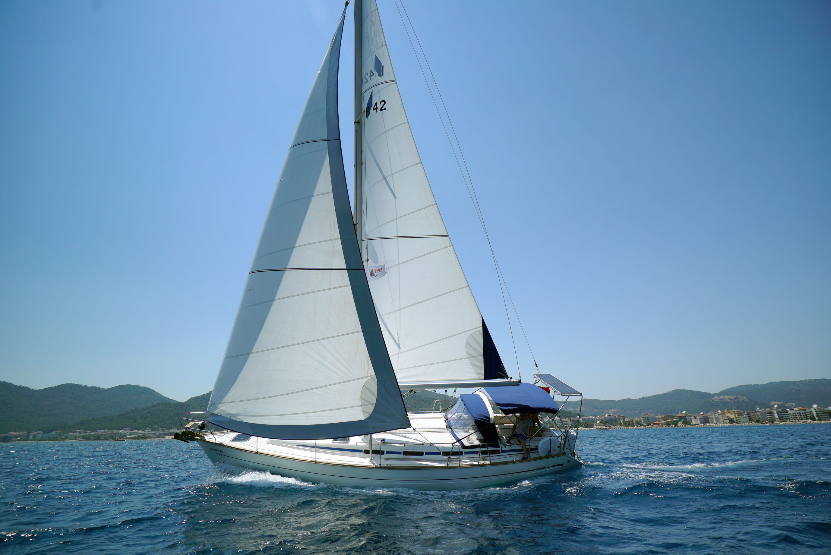 صور Bavaria 42 20