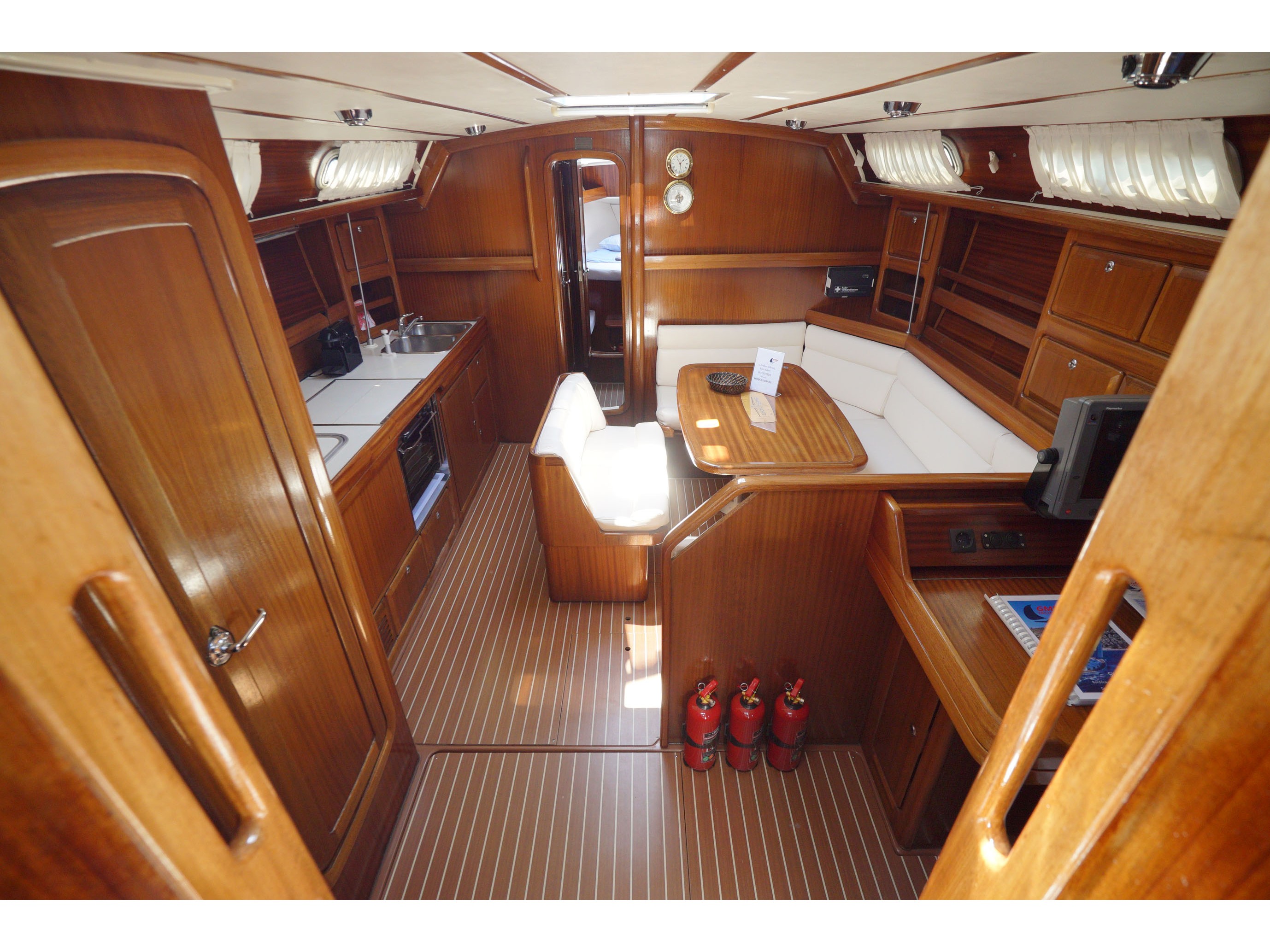 صور Bavaria 42 23