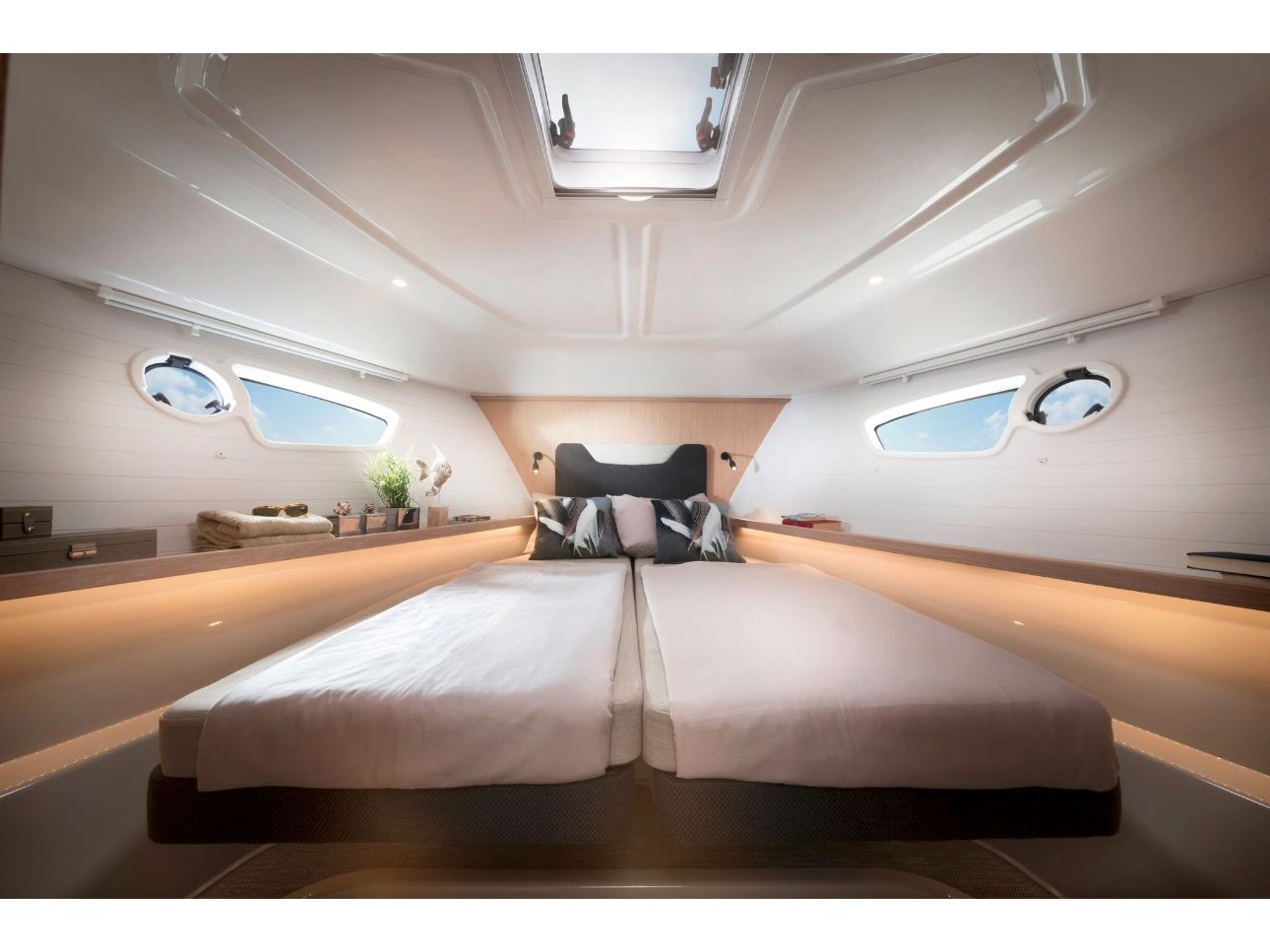 foto Bavaria E40 Fly 3