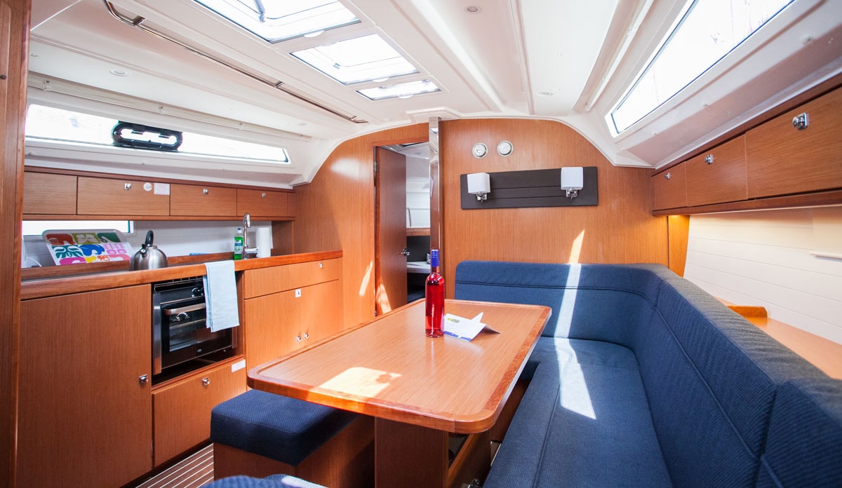 foto Bavaria Cruiser 41 13